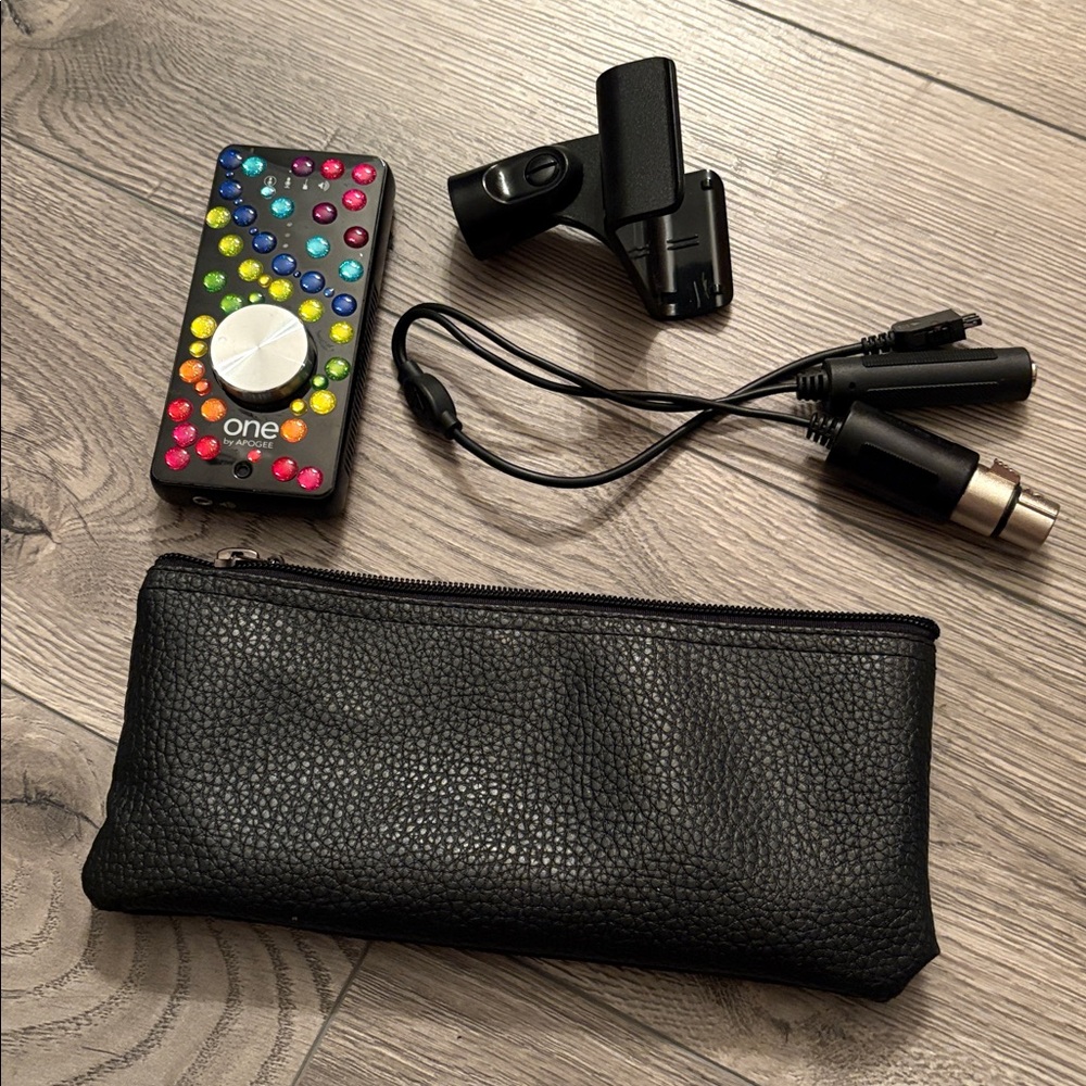 One USB Audio Interface - Black - Picture 4 of 13